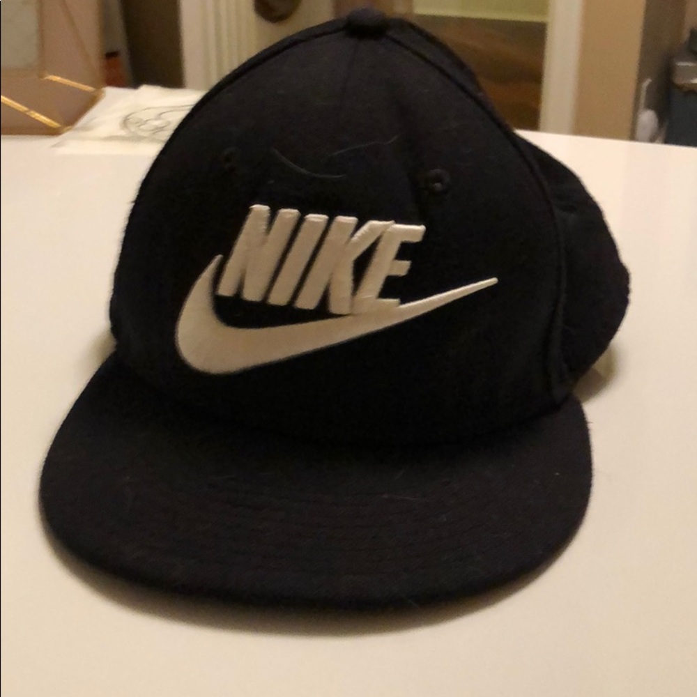 Nike SnapBack Golf hat